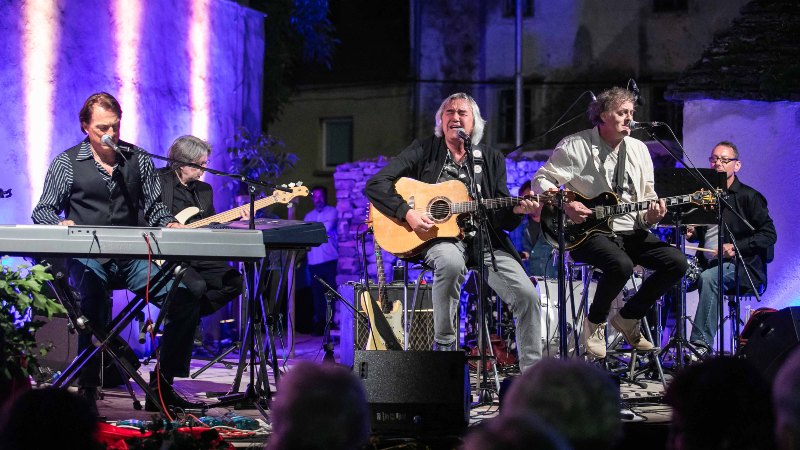 Koncert: PRIZMA – legende slovenskega pop rocka v Kazina Jazz Klubu