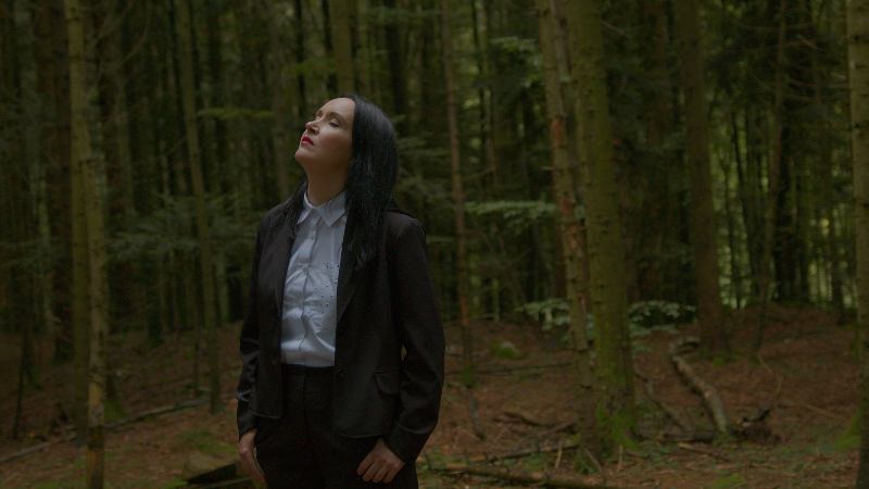 Koncert: Tinkara Kovač & bend ob izidu albuma duetov 8. december @ 19:30 - 22:00 33€