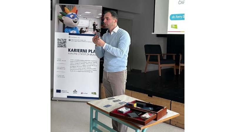 MODERNO STARŠEVSTVO – BITI MODER STARŠ V MODERNEM ČASU 20. maj @ 17:00 - 18:30